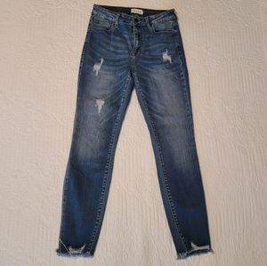 Cello stretchy skinny jeans sz7
